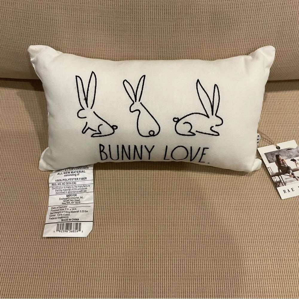 NWT Decorative Rae Dunn BUNNY LOVE Easter Pillow 🐇